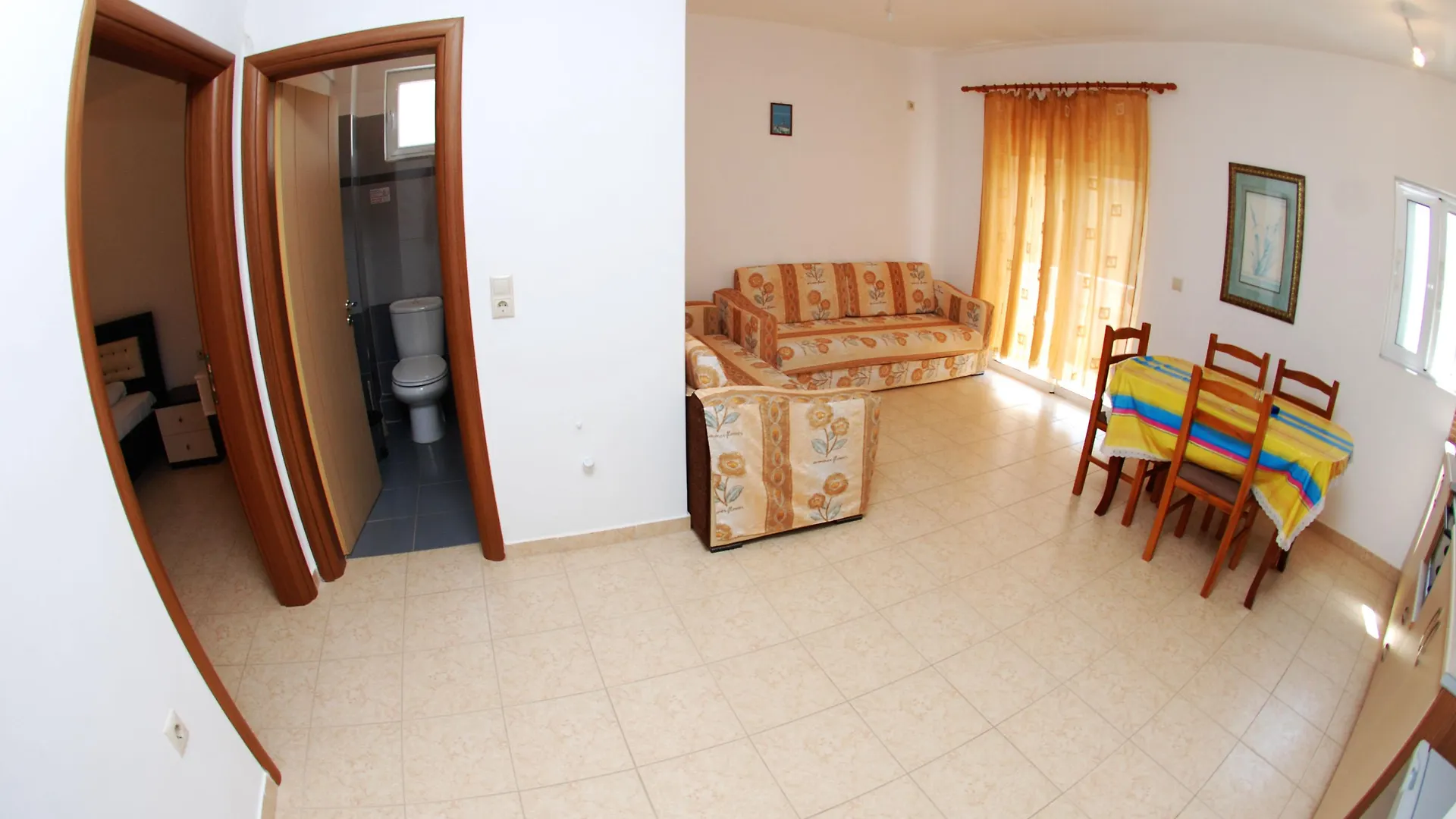 Apartments & Hotel Eleanna Sarandë 0*,  Albania