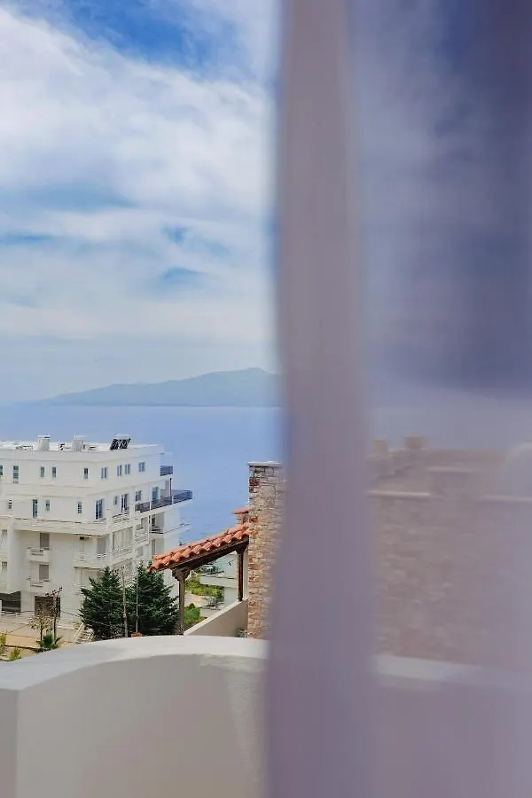 Apartments & Hotel Eleanna Sarandë
