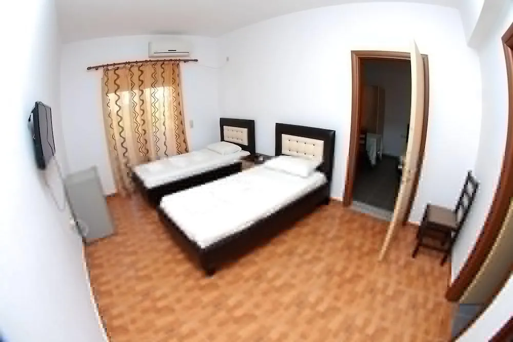 Apartments & Hotel Eleanna Sarandë 0*,