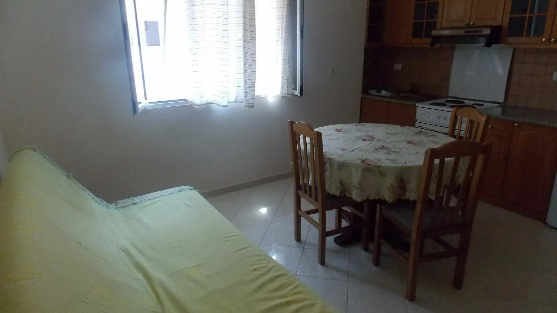 Hotel Eleana & Apartments Saranda Albania